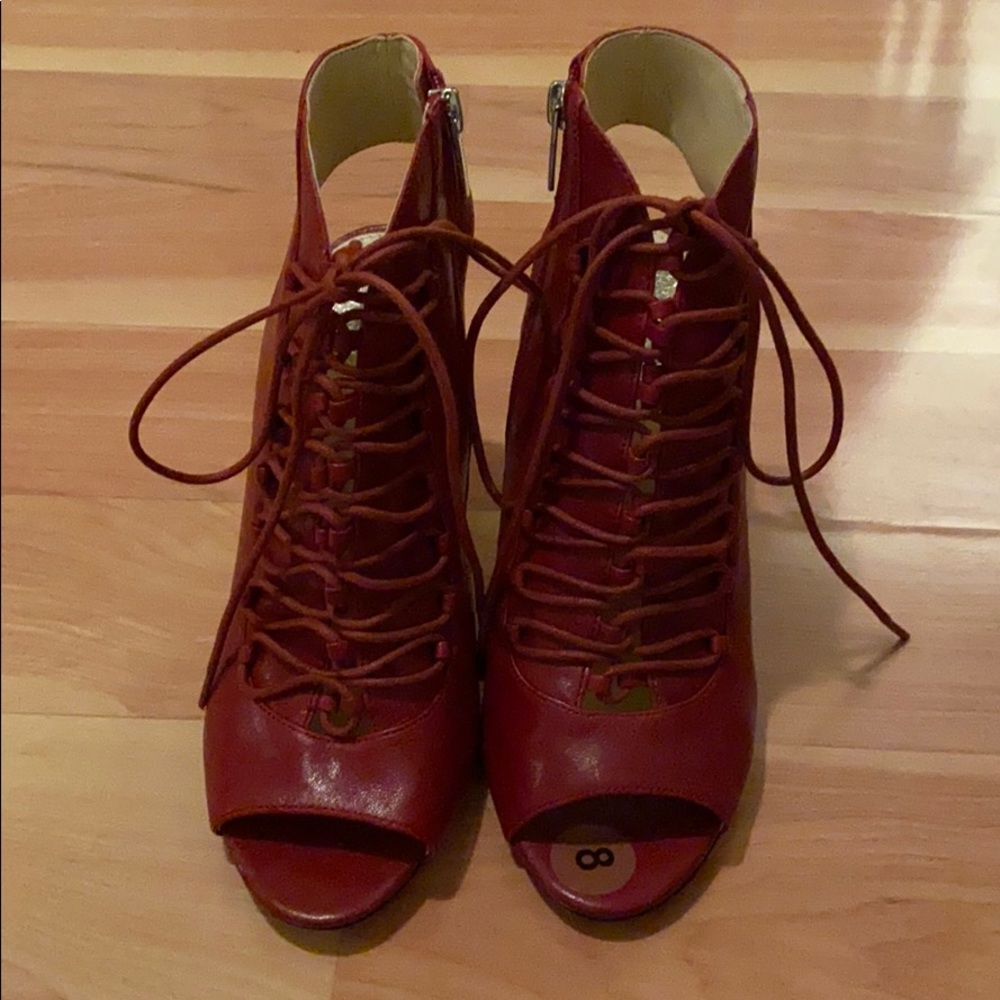 Vince Camuto